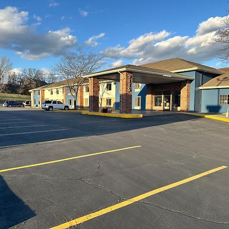 Americinn By Wyndham Reedsburg מראה חיצוני תמונה