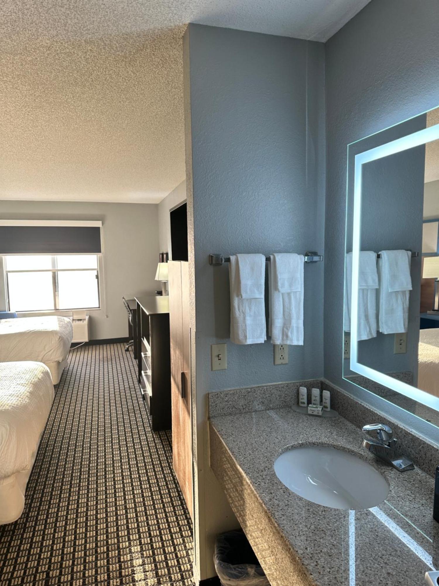 Americinn By Wyndham Reedsburg מראה חיצוני תמונה